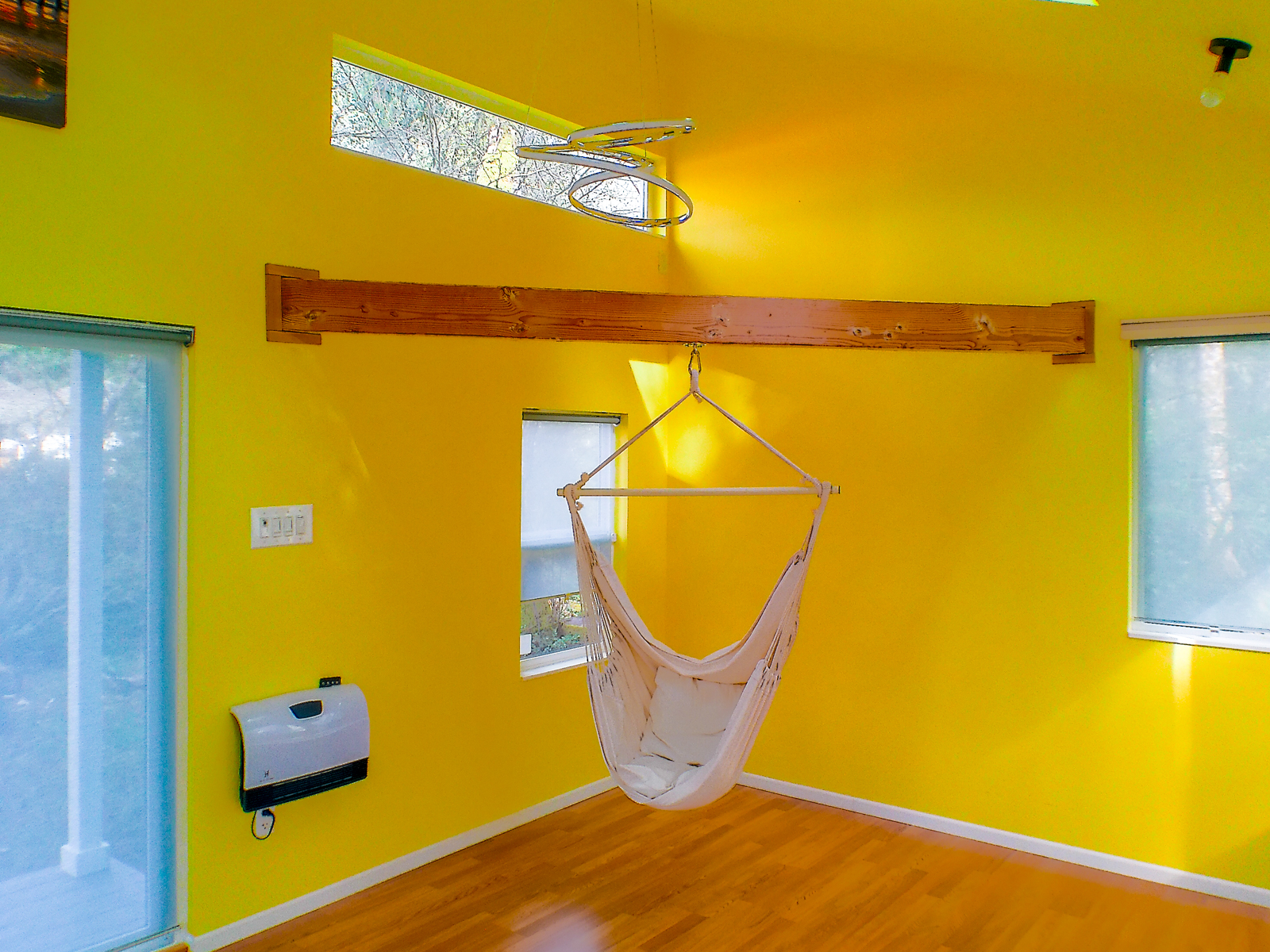 Sun shades and full blackout shades provide complete privacy whenever needed. Equipped with a 100-amp panel, Cat 5 internet cable, and exterior outlets for all your connectivity needs.